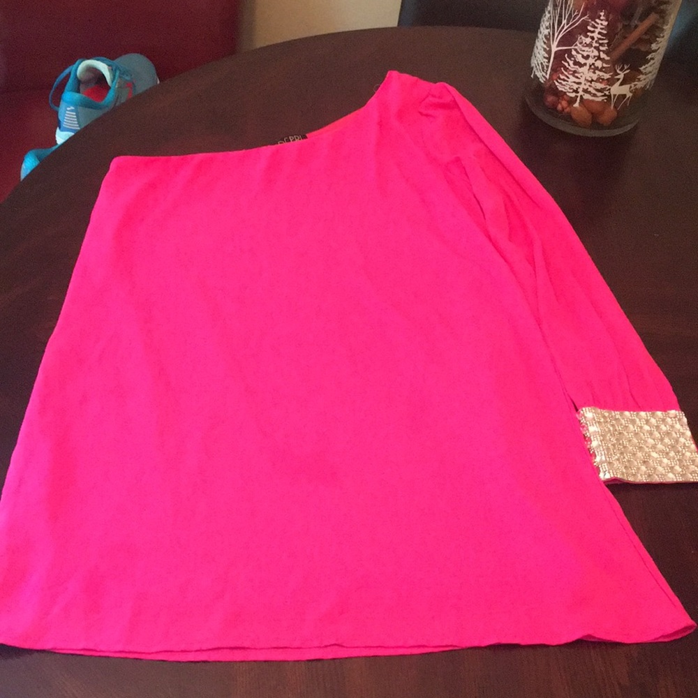 Off the shoulder HOT Pink Dress 👗